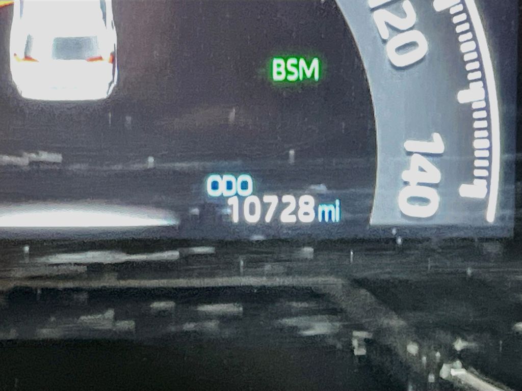 Used 2025 Silver Sky Metallic Toyota XLE image 12