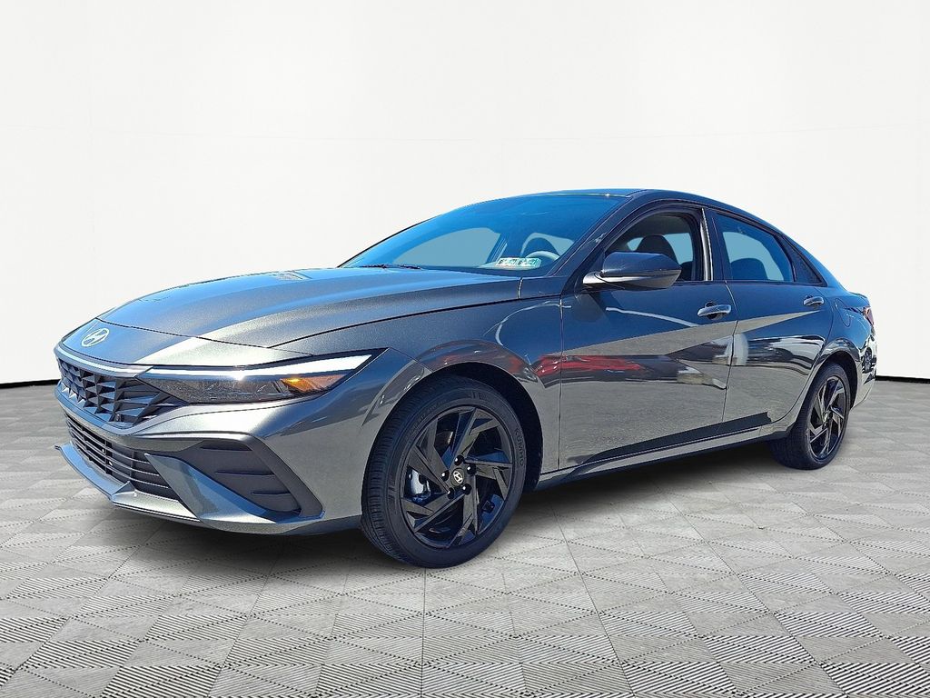 2026 Hyundai Elantra — photo 3