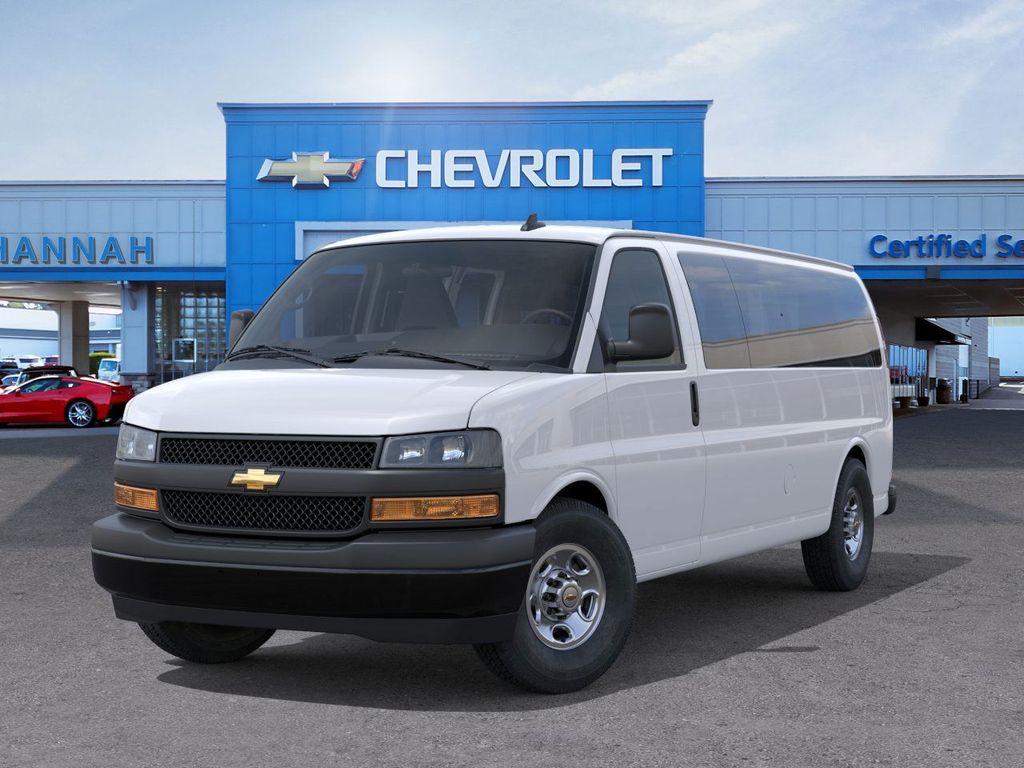 2025 Chevrolet Express 3500 LS