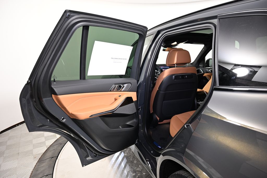 Thumbnail: 2025 BMW X5 - 23