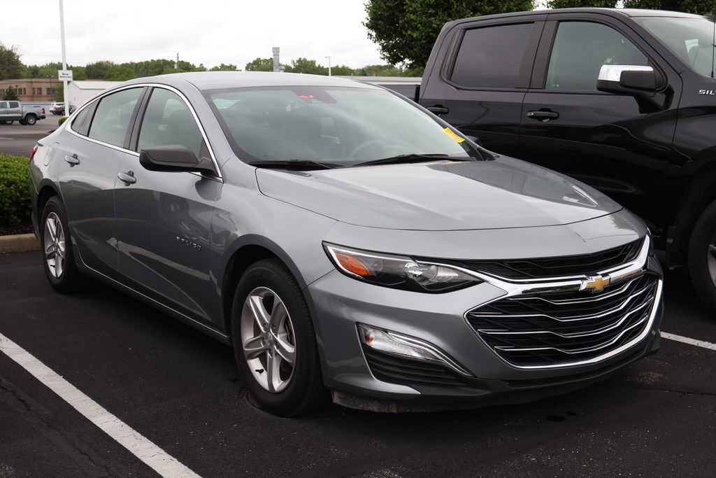 2023 Chevrolet Malibu LS 3