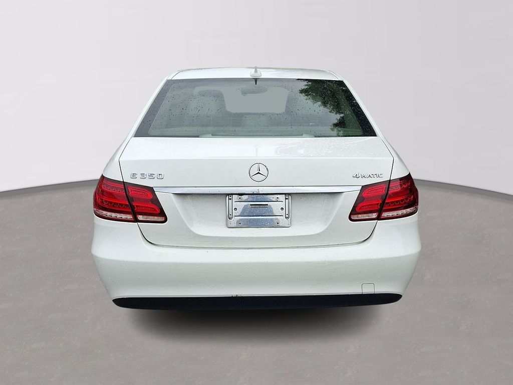 Thumbnail: 2014 Mercedes-Benz E-Class - 5