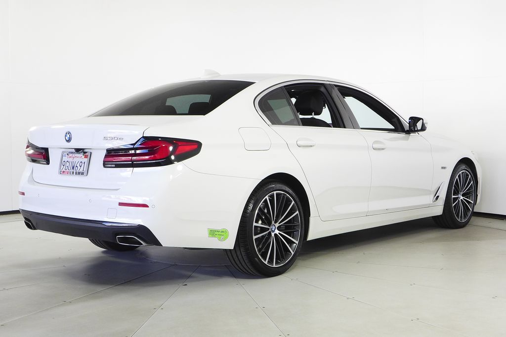 Thumbnail: 2023 BMW 5 Series - 7