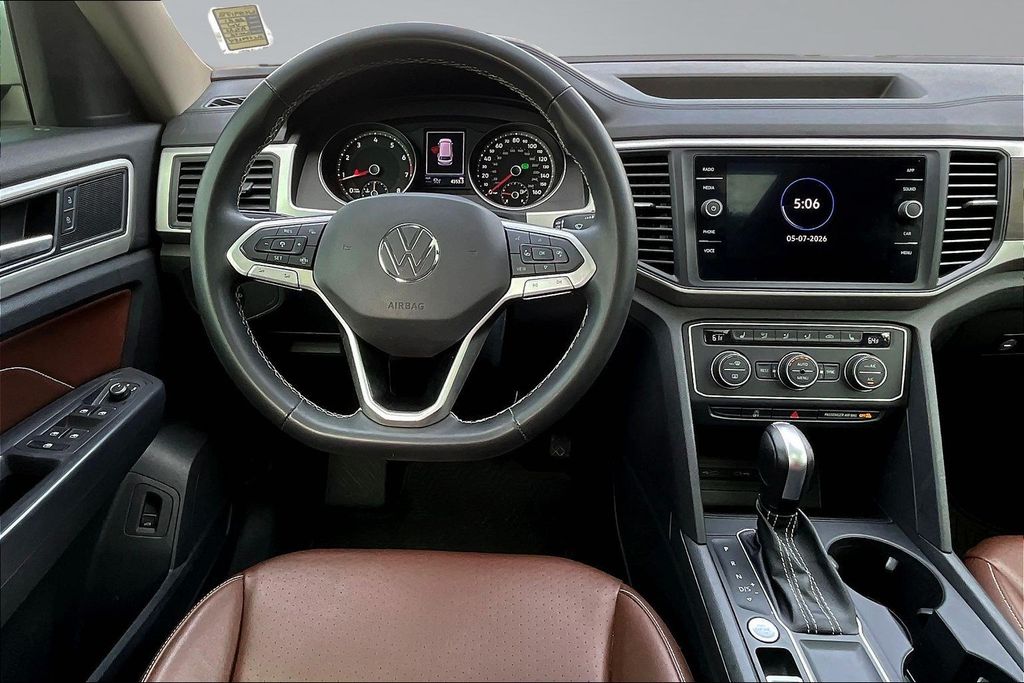 2021 Volkswagen Atlas 3.6L V6 SE w/Technology White at DeMontrond Auto Country