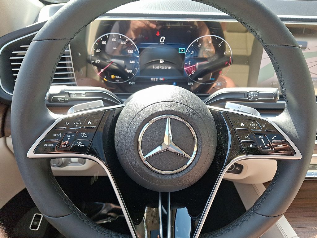 Thumbnail: 2026 Mercedes-Benz GLE - 16