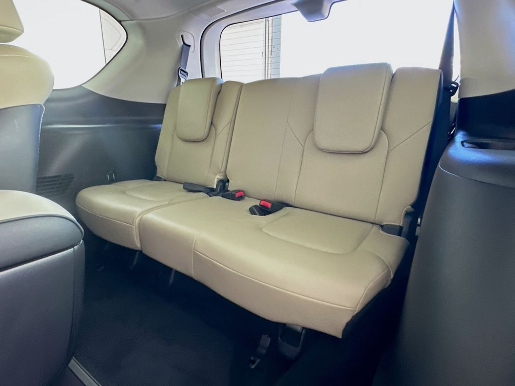 Thumbnail: 2023 INFINITI QX80 - 27