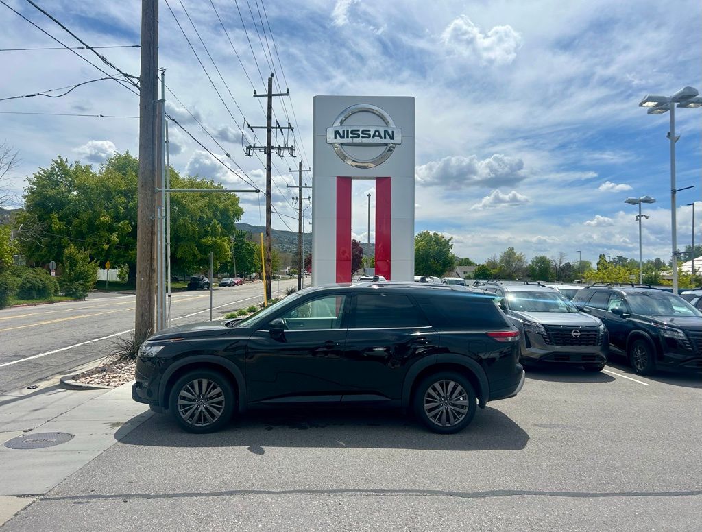 Super Black 2023 Nissan Pathfinder SUV / Crossover All-Wheel Drive 9-Speed Automatic