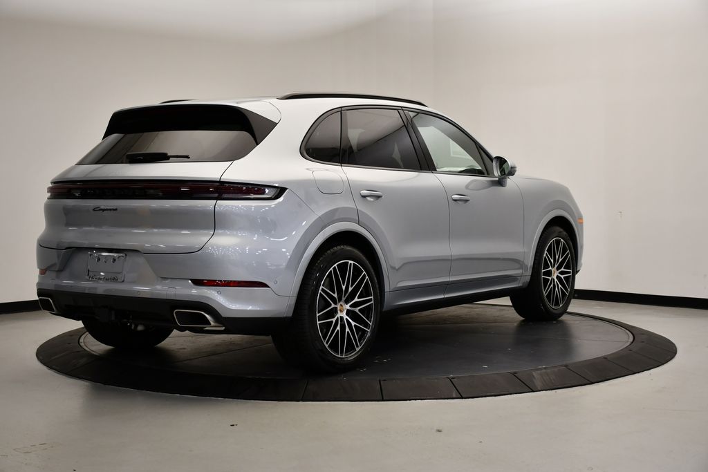 Thumbnail: 2026 Porsche Cayenne - 7