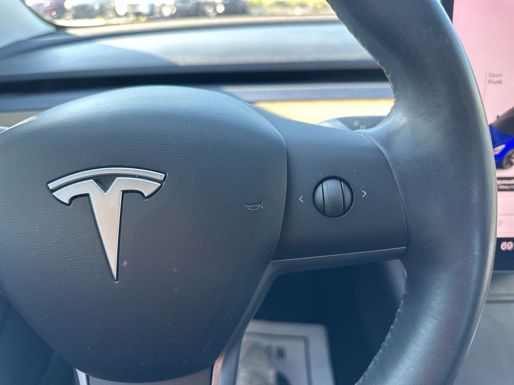 2018 Tesla Model 3 Mid Range 35