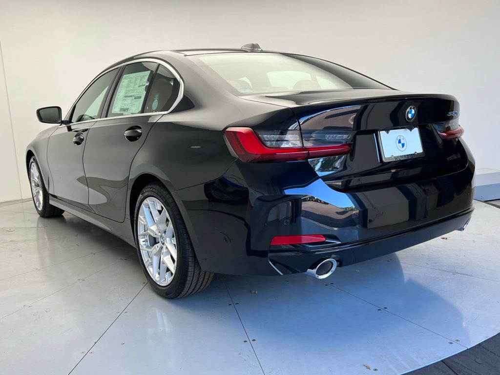 Thumbnail: 2026 BMW 3 Series - 4