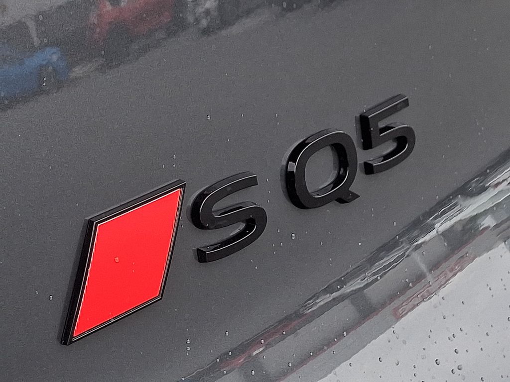 Thumbnail: 2026 Audi SQ5 - 21