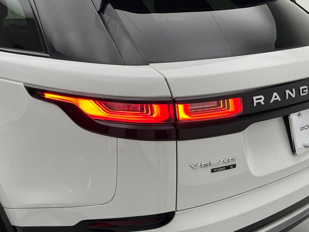 Thumbnail: 2018 Land Rover Range Rover Velar - 29