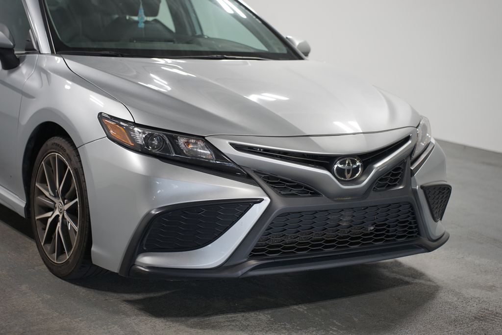 Thumbnail: 2023 Toyota Camry - 4