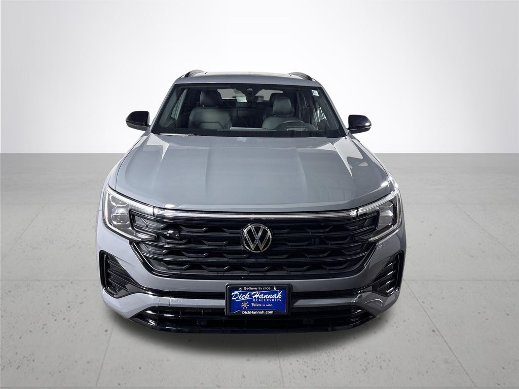 2026 Volkswagen Atlas Cross Sport 2.0T SEL R-Line Black