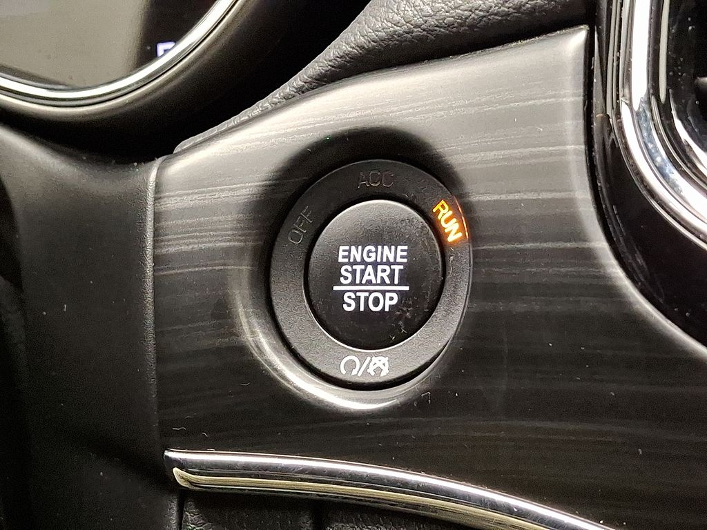 Thumbnail: 2019 Jeep Grand Cherokee - 26