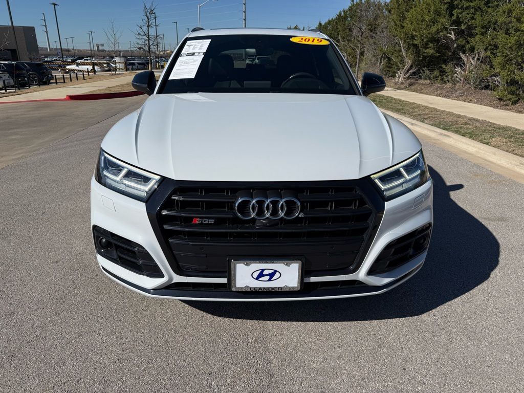 Thumbnail: 2019 Audi SQ5 - 2