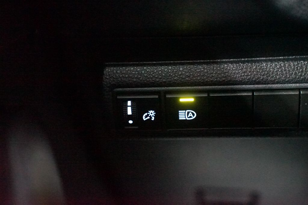 Thumbnail: 2024 Toyota Corolla - 22