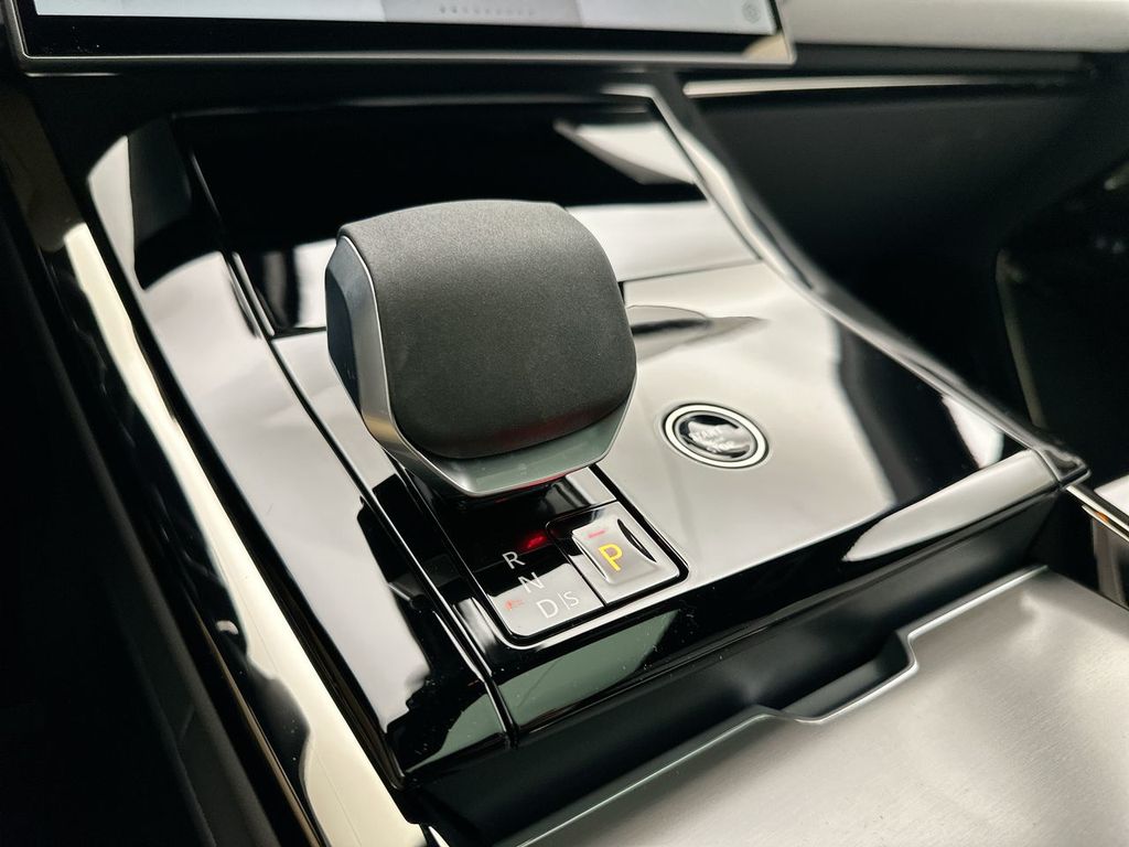 Thumbnail: 2026 Land Rover Range Rover Sport - 12