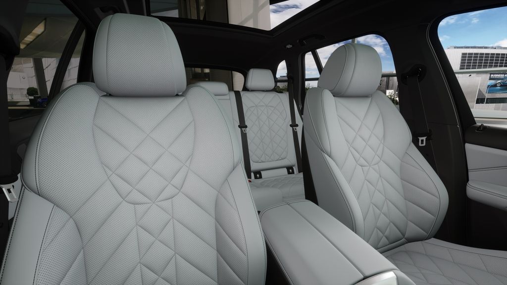 Thumbnail: 2026 BMW X5 - 11