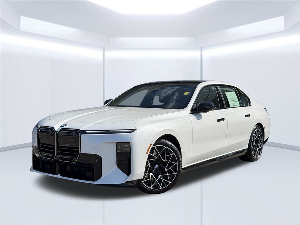 Mineral White Metallic 2027 BMW 7 Series Sedan All-Wheel Drive 8-Speed Automatic