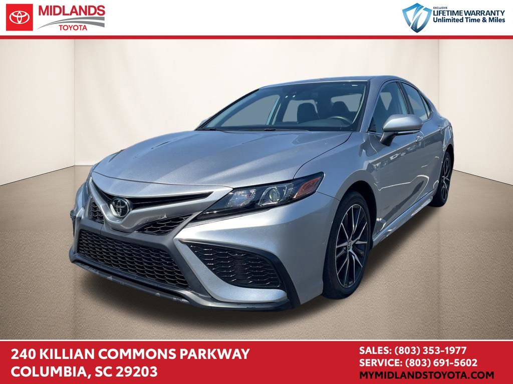 2024 Toyota Camry SE FWD