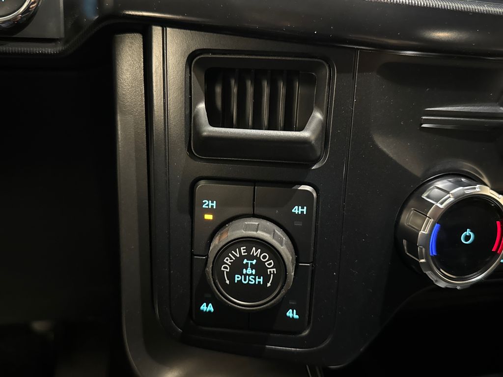 New 2026 Gray Ford Lariat image 31