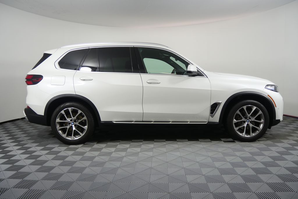 Thumbnail: 2025 BMW X5 - 2