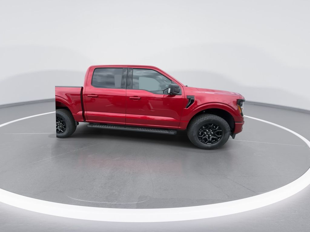 New 2026 Ruby Red Metallic Tinted Clearcoat Ford XLT image 9