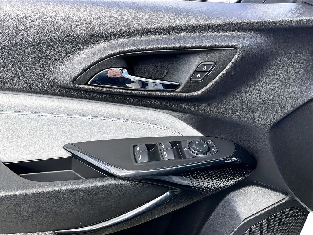 2025 Chevrolet Trax — photo 36