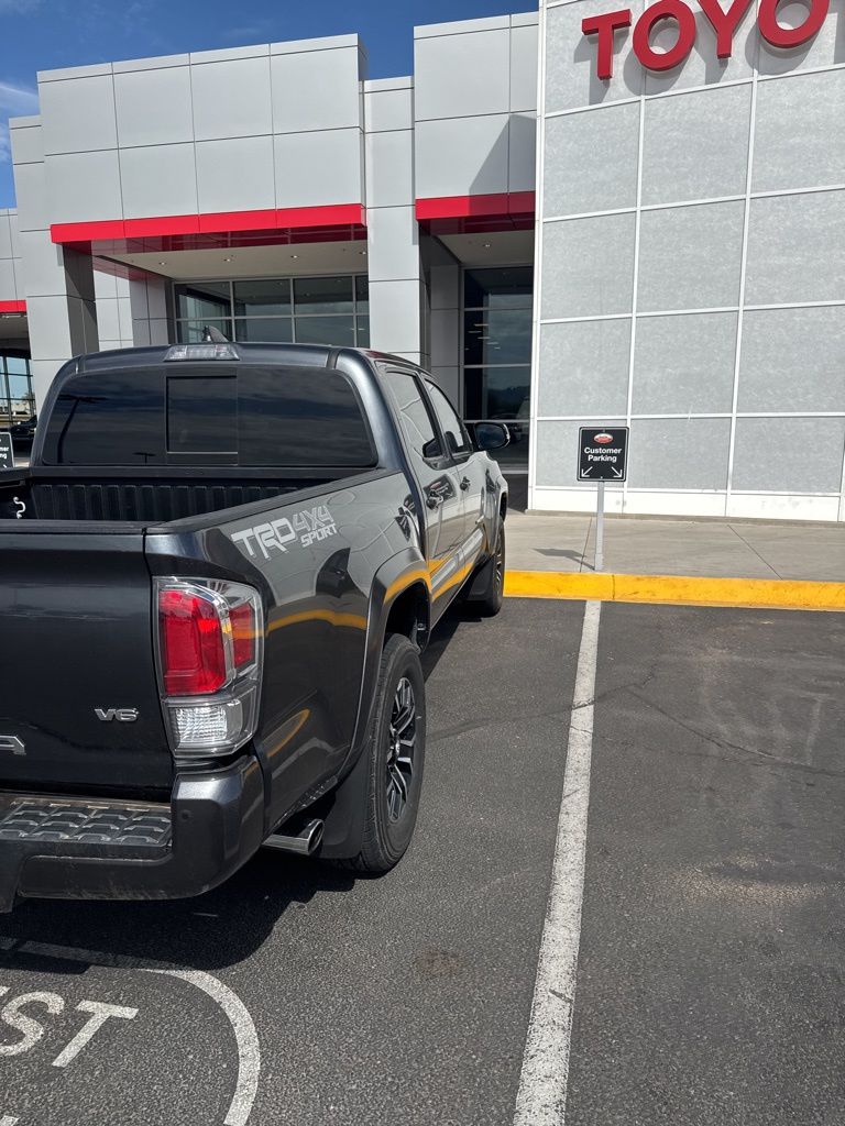 Thumbnail: 2022 Toyota Tacoma - 6