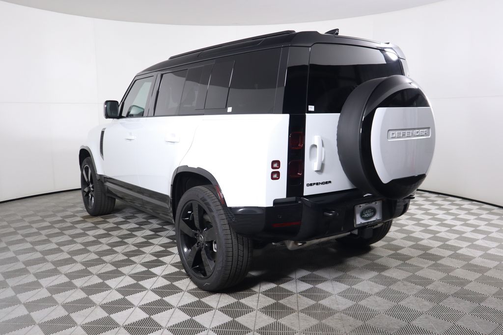 2025 Land Rover Defender 110 7