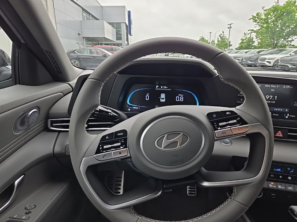 2025 Hyundai Elantra Sport 27