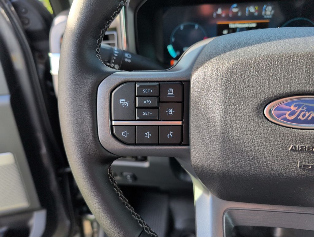 New 2026 Gray Ford Lariat image 31