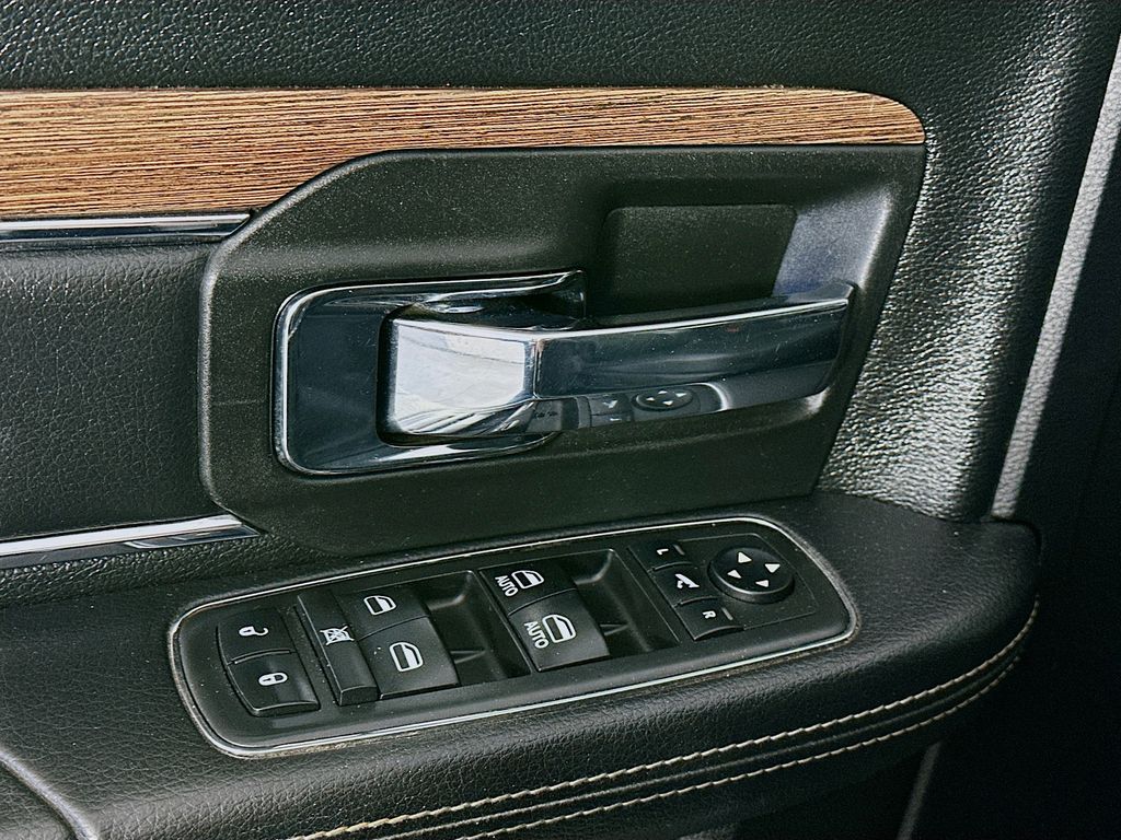 Ram250025