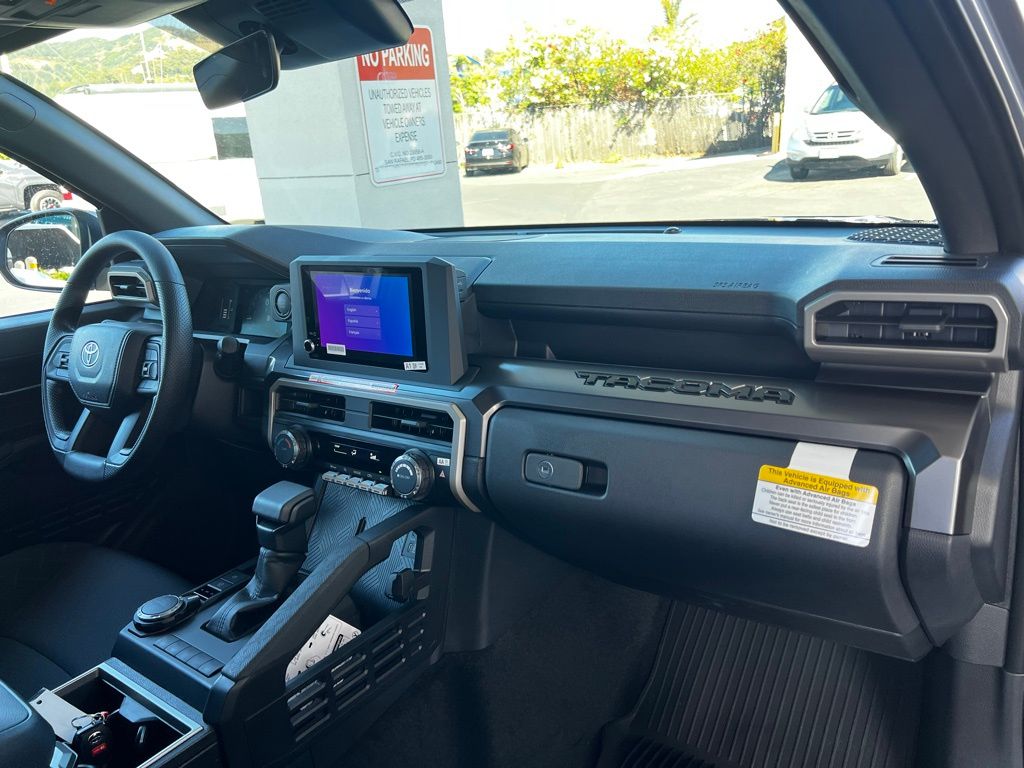 2025 Toyota Tacoma SR5 Double Cab photo 7