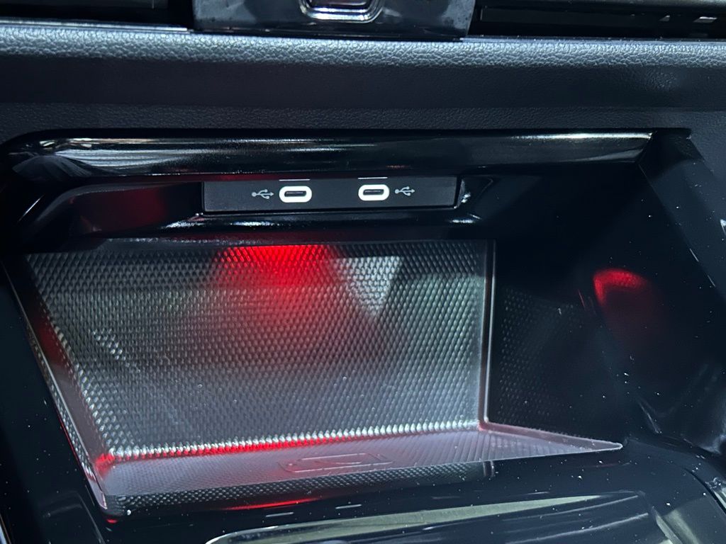 Used 2024 Reflex Silver Volkswagen SE image 20