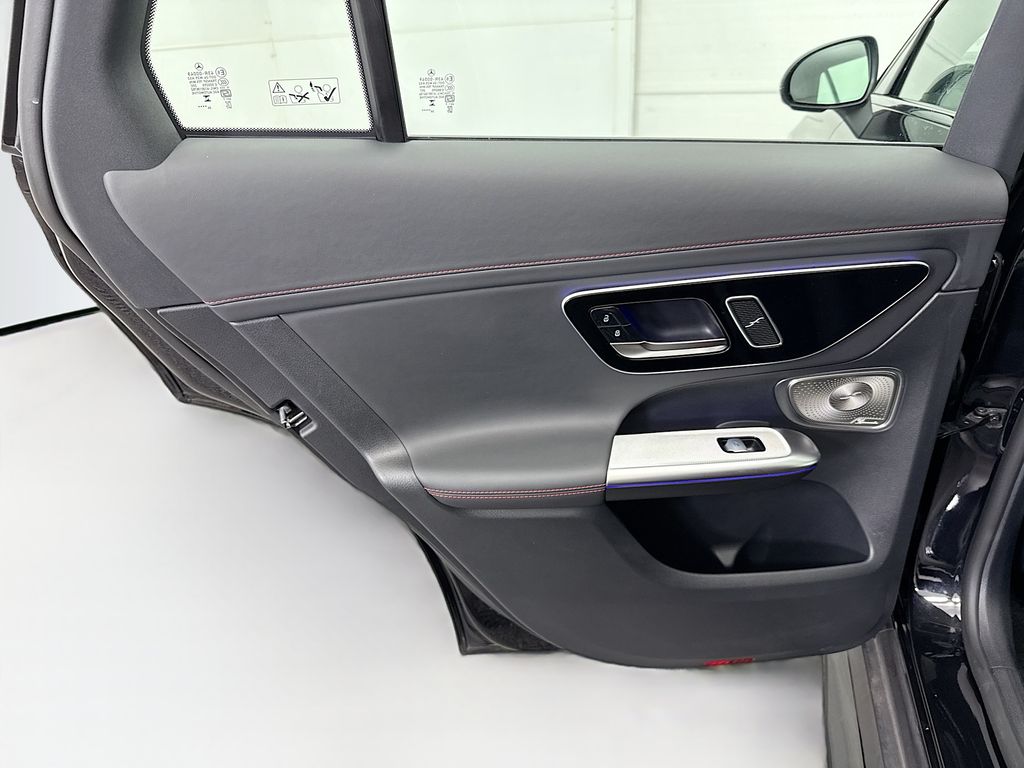 Thumbnail: 2025 Mercedes-Benz GLC - 25