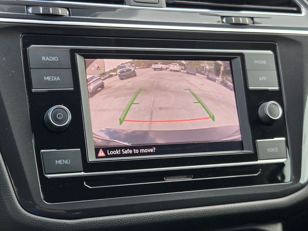 2023 Volkswagen Tiguan - $19,105