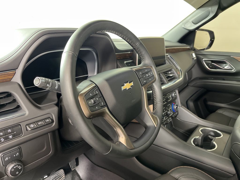 Thumbnail: 2023 Chevrolet Tahoe - 30