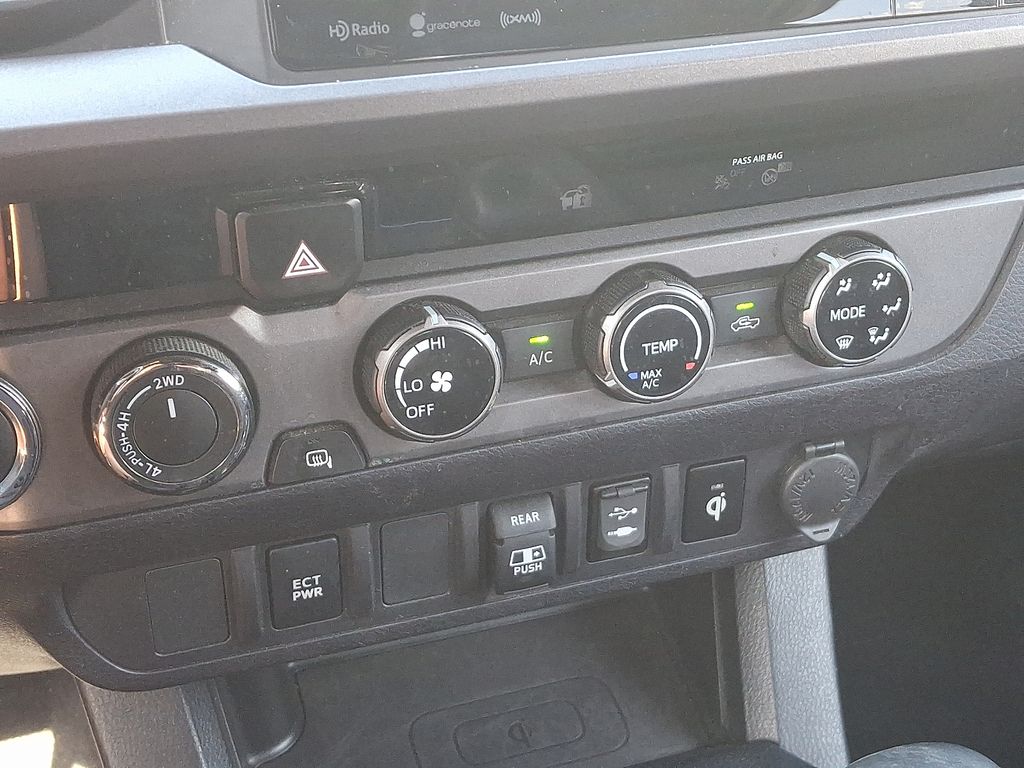 2018 Toyota Tacoma TRD Off-Road 15