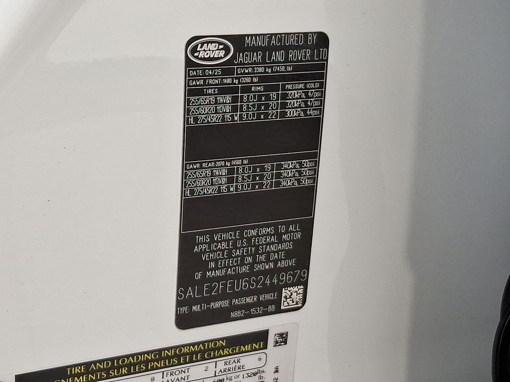 Thumbnail: 2025 Land Rover Defender - 18