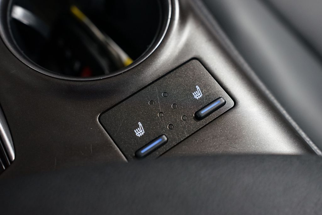 Thumbnail: 2023 Toyota Camry - 23