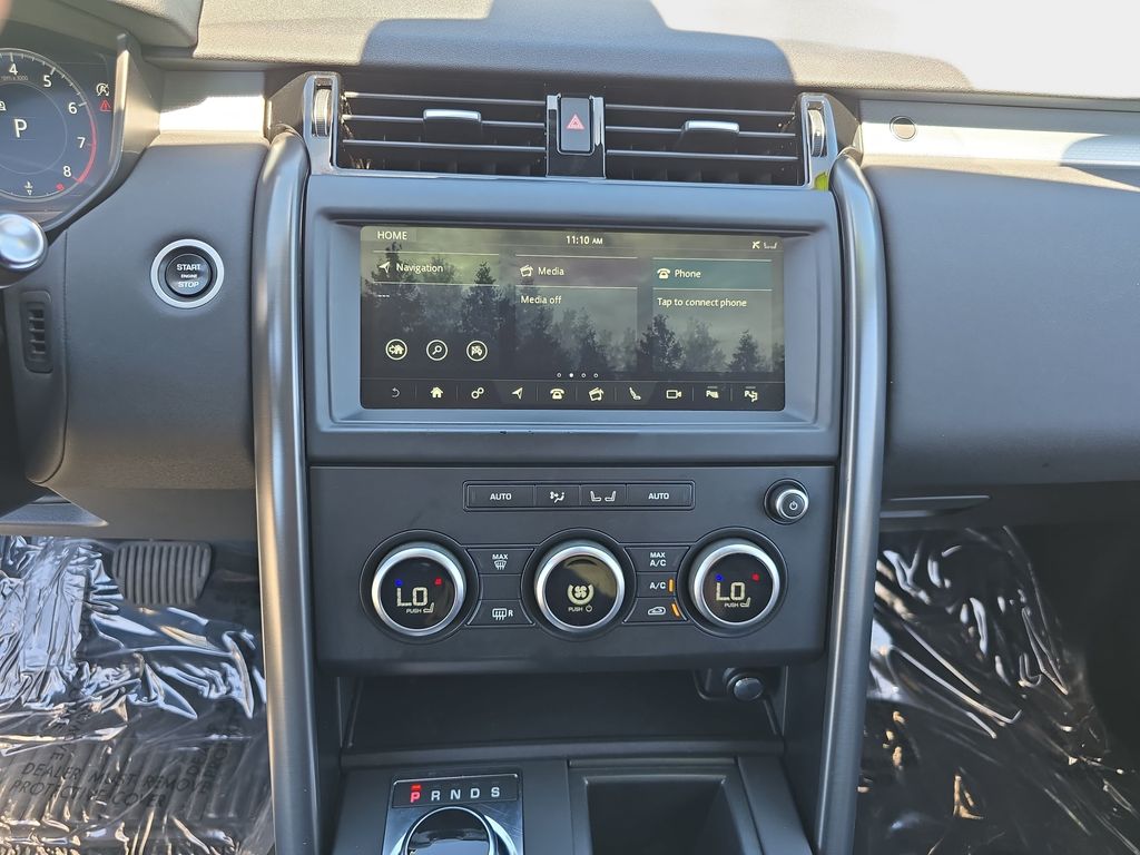 Used 2020 White Land Rover Landmark Edition image 25