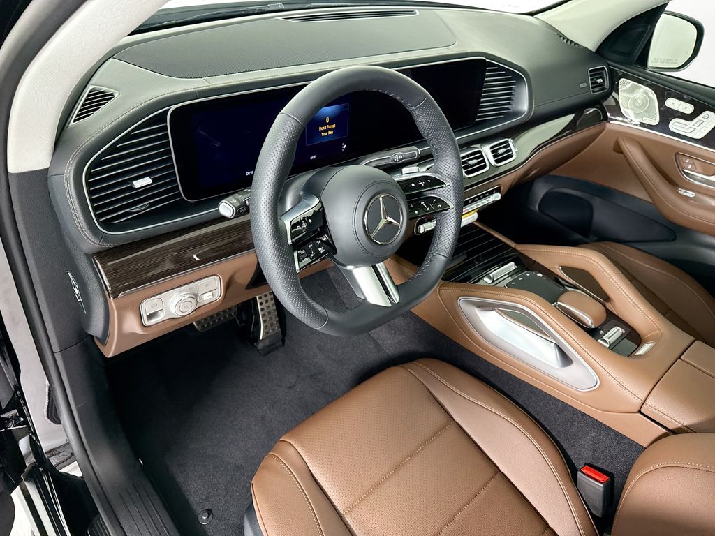 Thumbnail: 2026 Mercedes-Benz GLS - 10