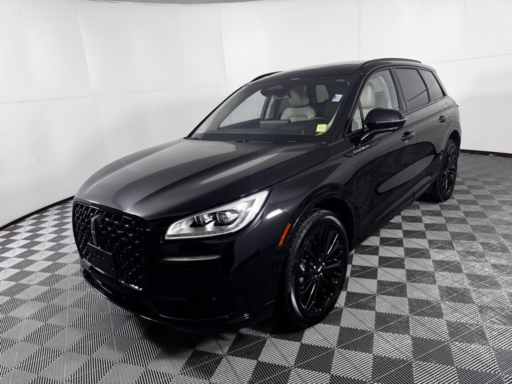 Certified Used 2025 Black Lincoln Reserve image 3