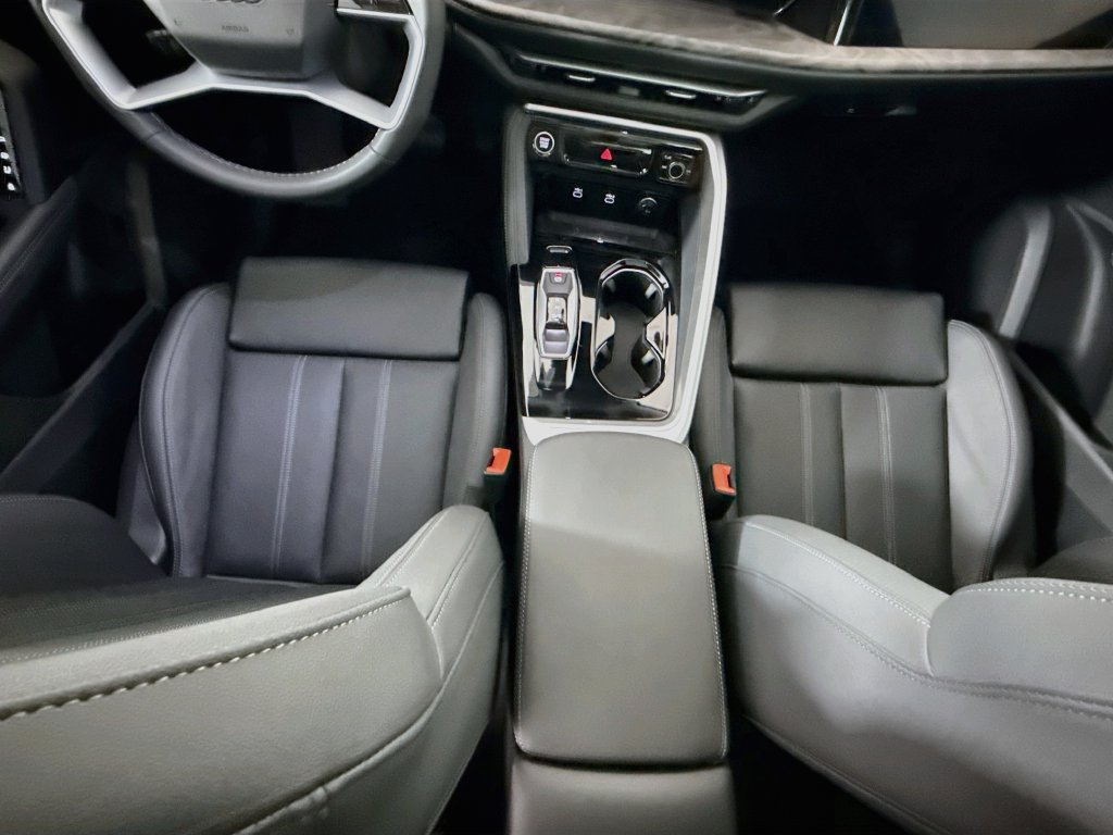 Thumbnail: 2026 Audi Q5 - 17