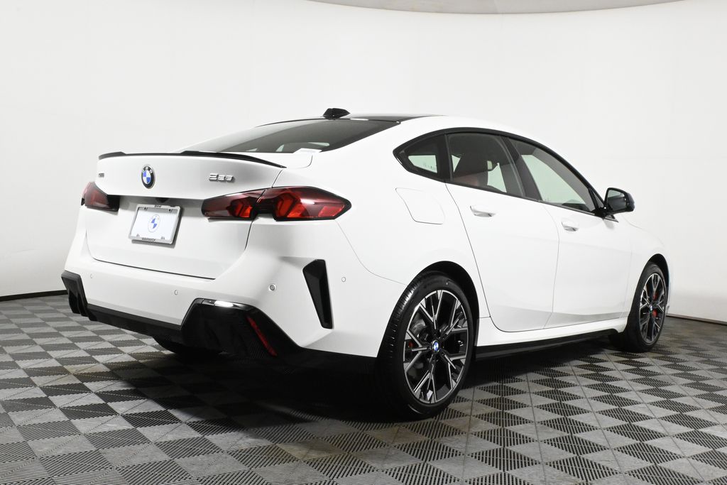 Thumbnail: 2026 BMW 2 Series - 7