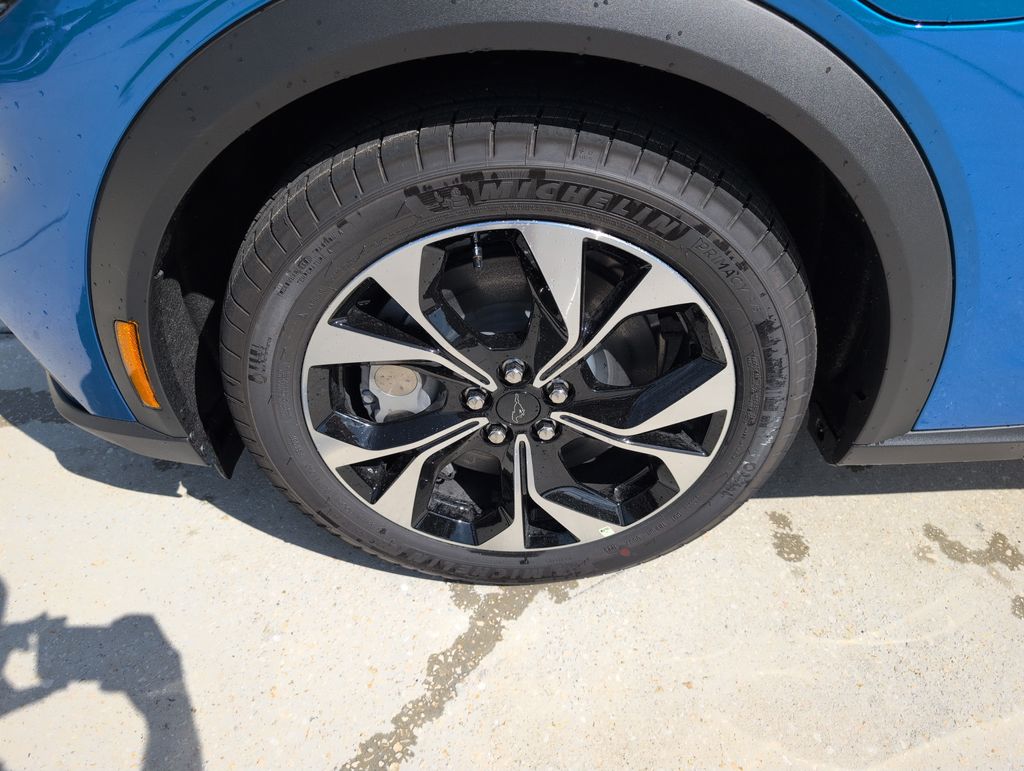New 2026 Blue Ford Select image 17