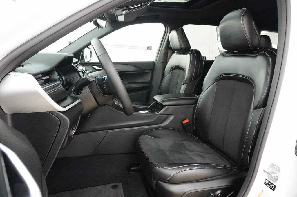 Used Car 2024 Jeep Grand Cherokee L  Altitude X For Sale Under $35,000 In Weatherford, Texas