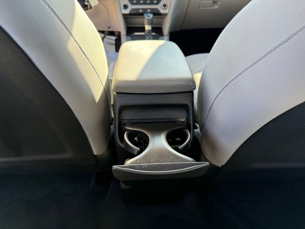 Thumbnail: 2017 Hyundai Elantra - 23